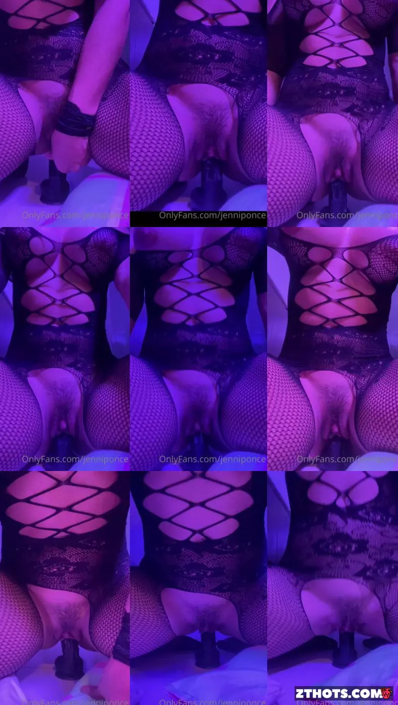 Jennfitnes Creamy Black Dildo