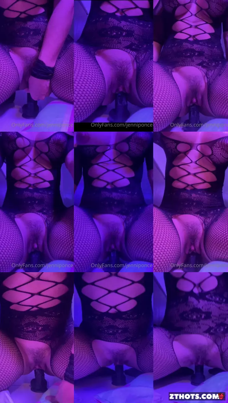 Jenniponce Riding Black Dildo
